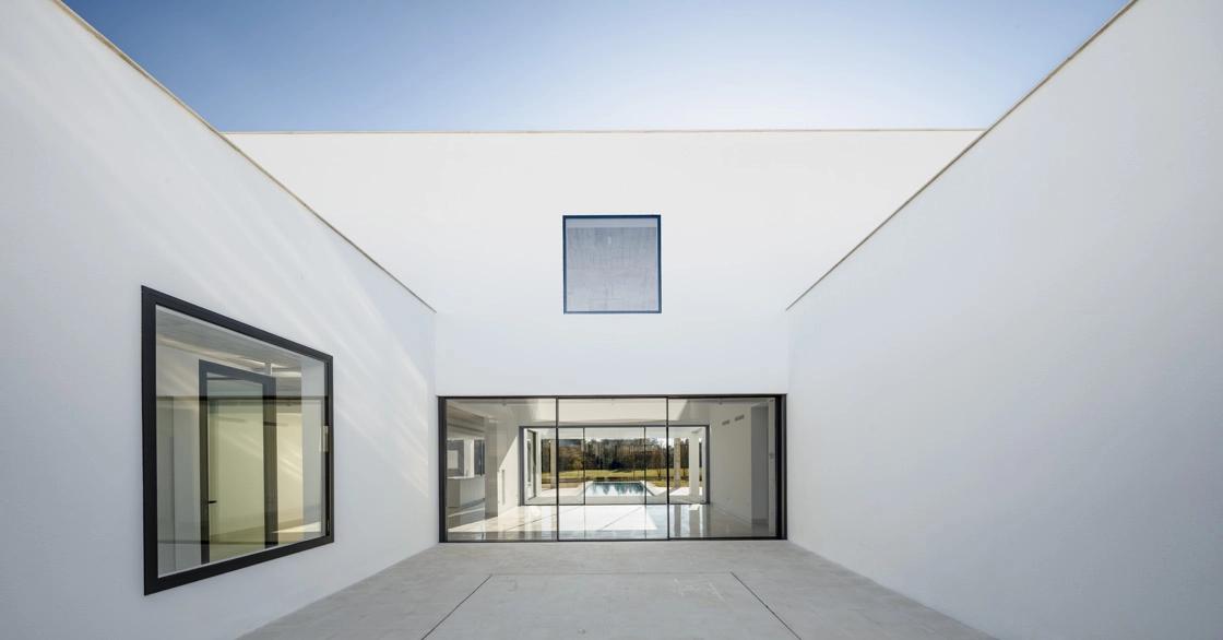 Energy efficient architectural windows in a Toronto residential project