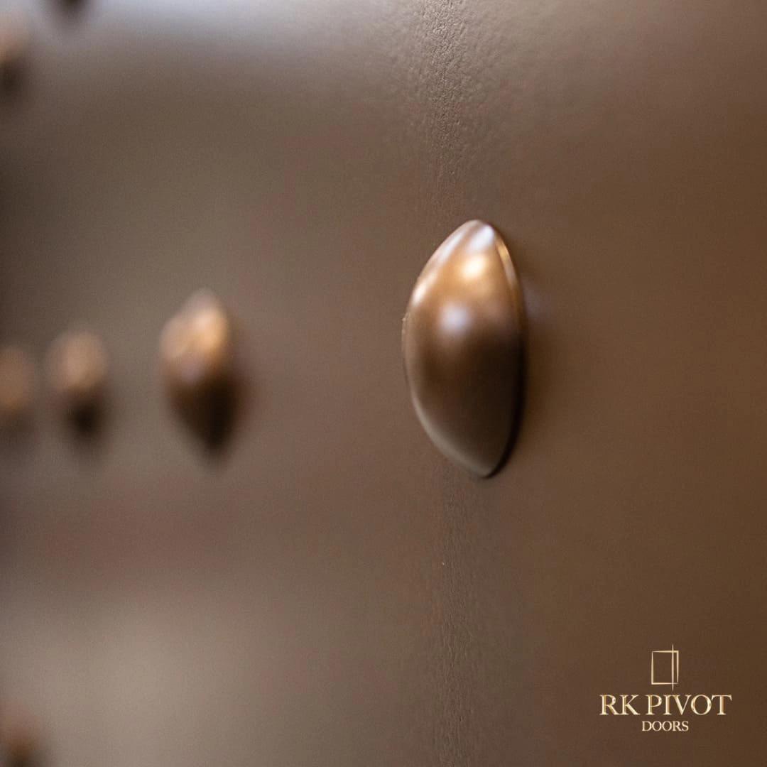 Contemporary window design in high-end Toronto home