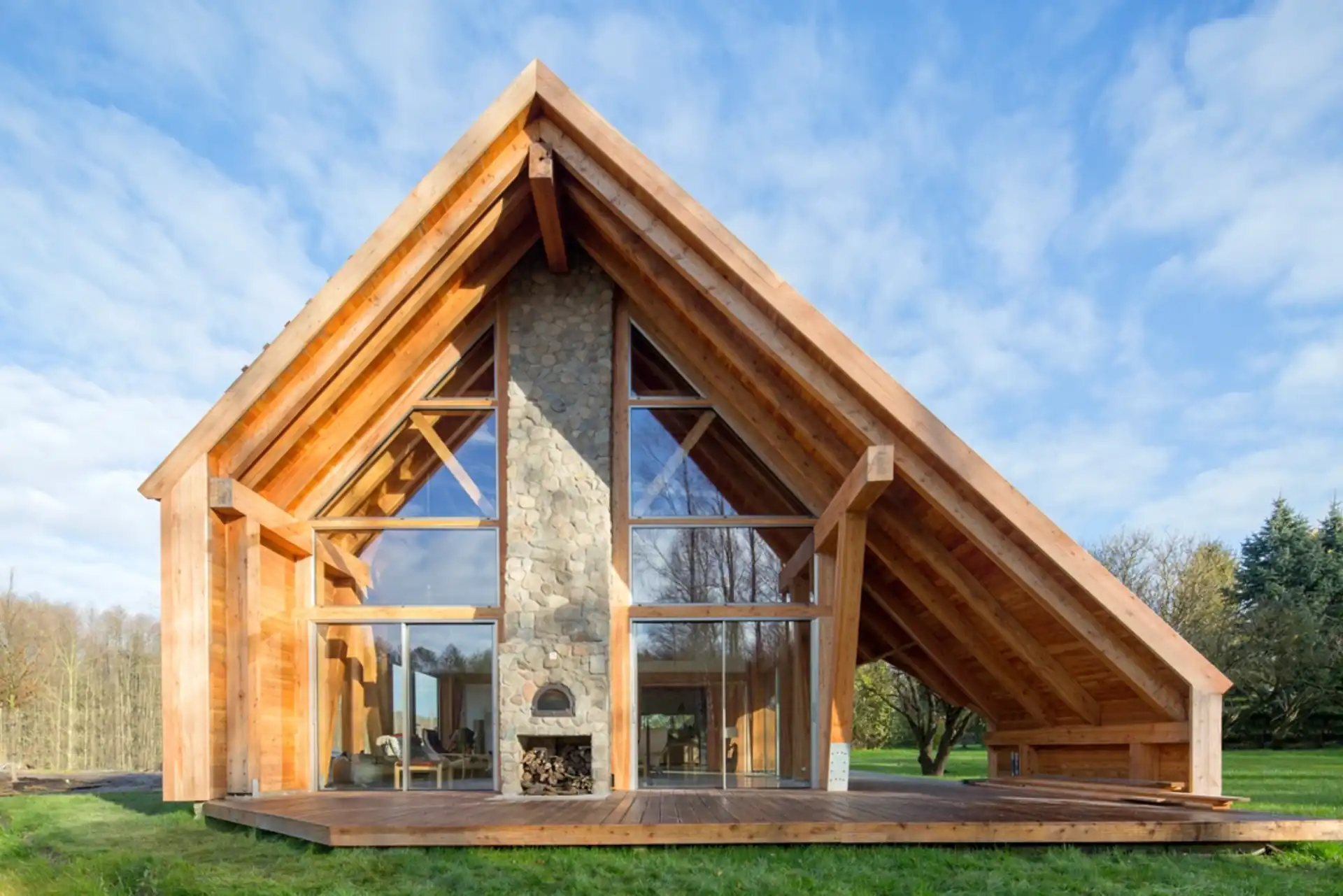 Modern windows in Oshawa property